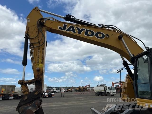 CAT 335F LCR Roomikekskavaatorid