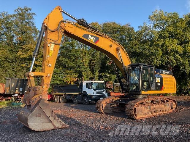 CAT 352F Roomikekskavaatorid