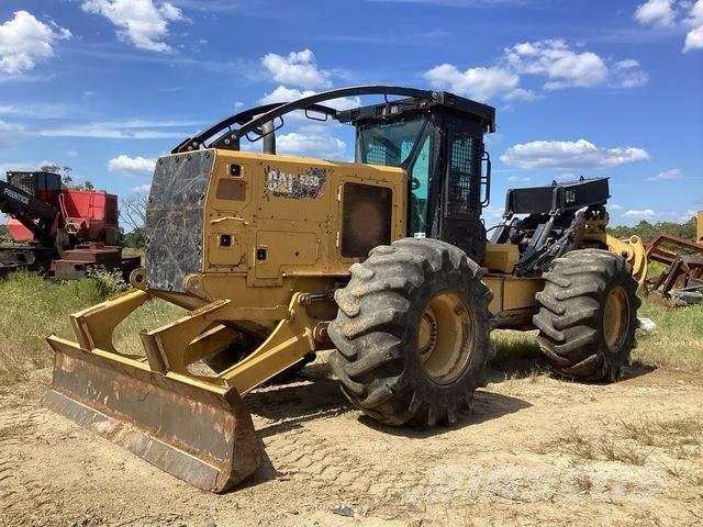 CAT 525D Väljaveotraktorid