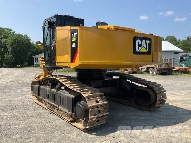 CAT 541 Langetustraktorid
