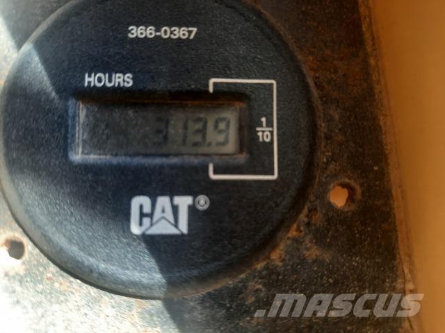 CAT 572G Torupaigaldajad