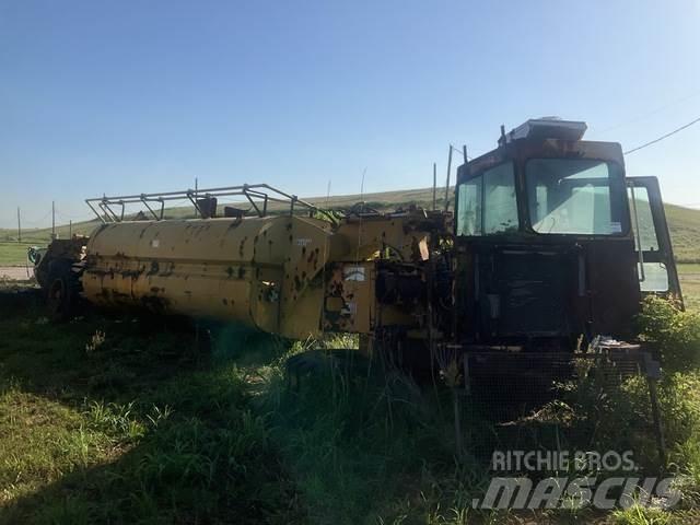 CAT 613C Veepaagiga autod