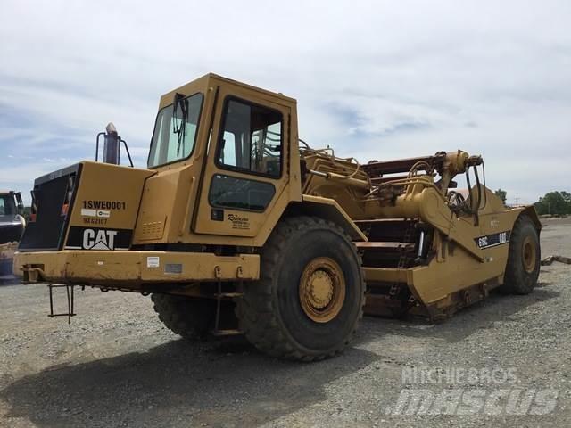 CAT 615C Kaabitsad