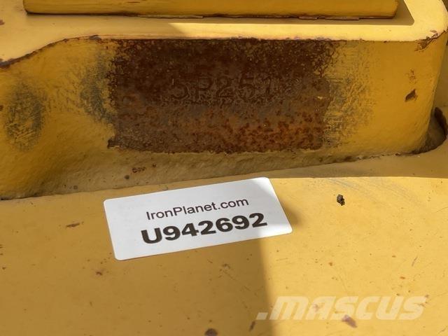 CAT 621B Kaabitsad