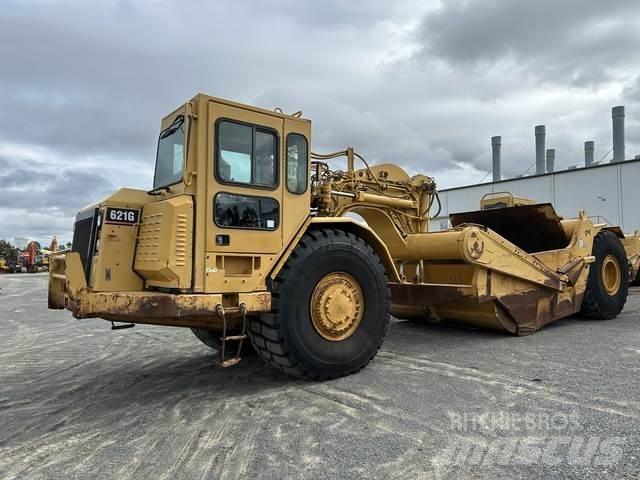 CAT 621G Kaabitsad