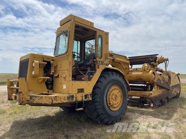 CAT 623B Kaabitsad