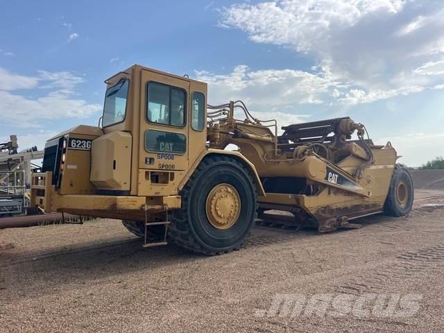 CAT 623G Kaabitsad