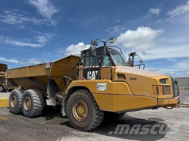 CAT 730C Liigendraamiga pinnaseveokid
