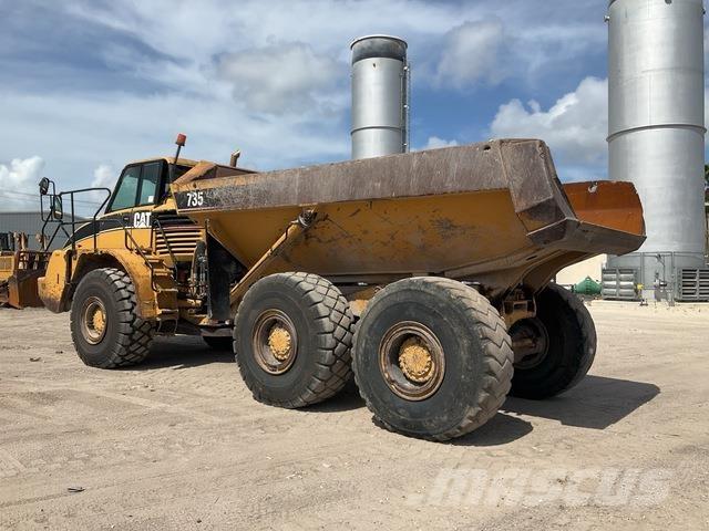 CAT 735 Liigendraamiga pinnaseveokid