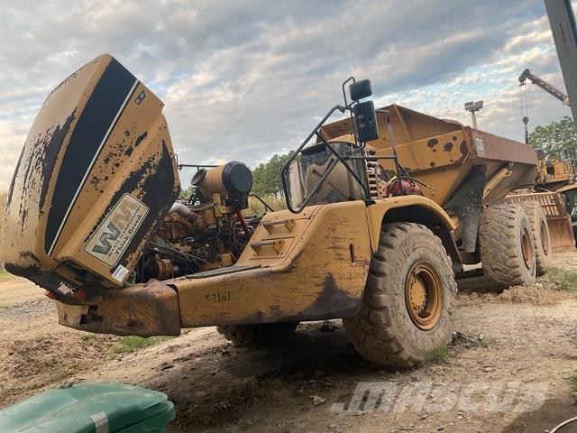 CAT 735 Liigendraamiga pinnaseveokid