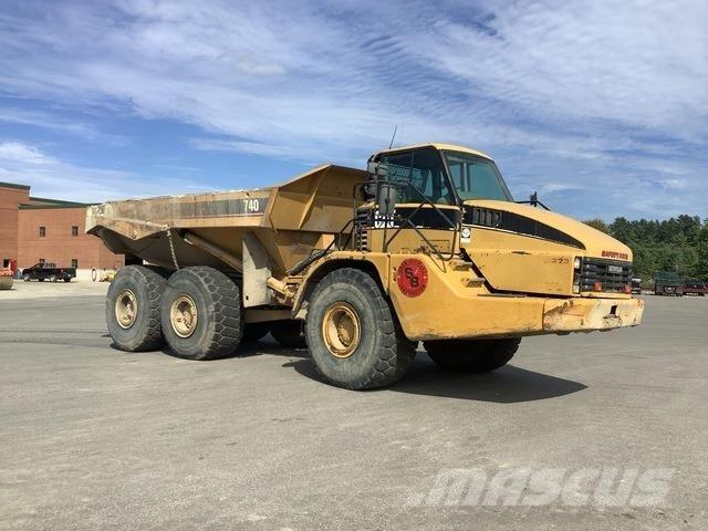 CAT 740 Liigendraamiga pinnaseveokid