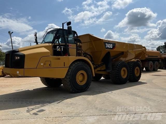 CAT 740B Liigendraamiga pinnaseveokid