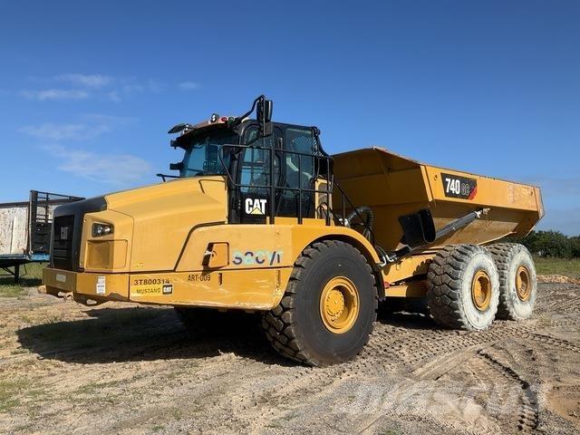 CAT 740GC Liigendraamiga pinnaseveokid