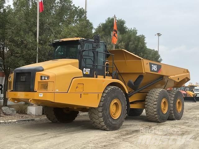 CAT 745 Liigendraamiga pinnaseveokid