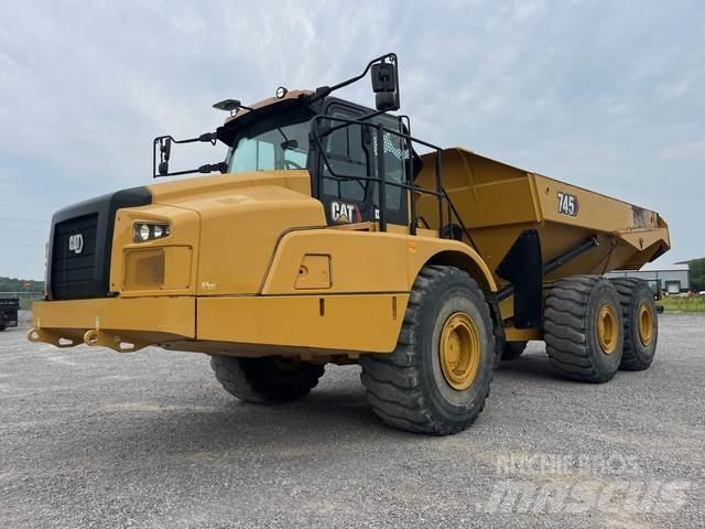 CAT 745 Liigendraamiga pinnaseveokid