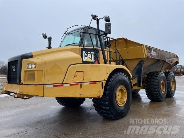 CAT 745C Liigendraamiga pinnaseveokid