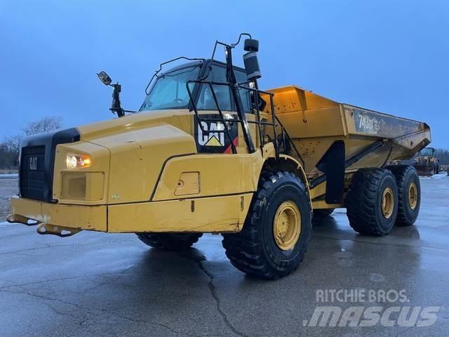 CAT 745C Liigendraamiga pinnaseveokid
