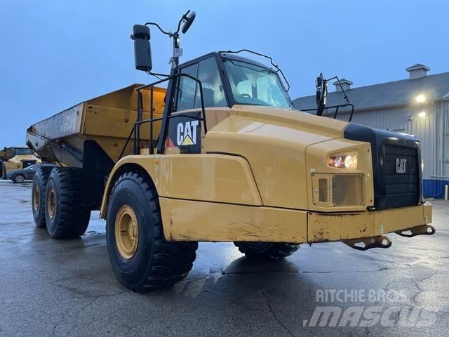 CAT 745C Liigendraamiga pinnaseveokid