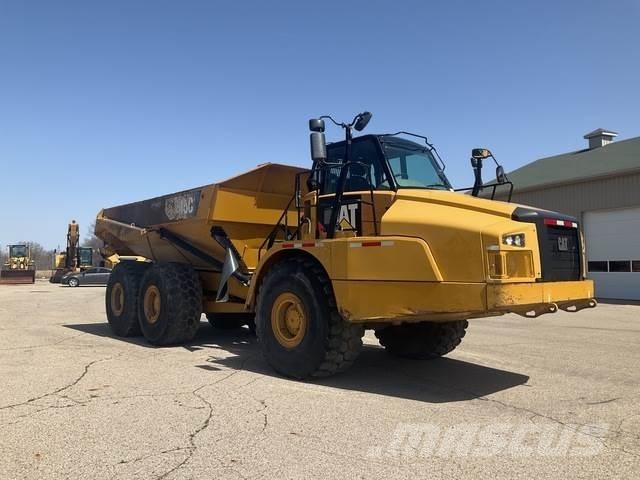 CAT 745C Liigendraamiga pinnaseveokid
