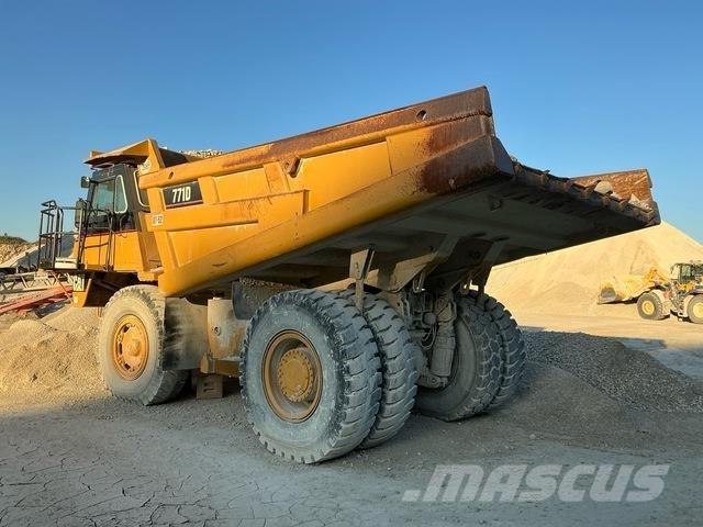 CAT 771D Liigendraamiga pinnaseveokid