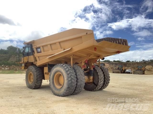 CAT 773E Liigendraamiga pinnaseveokid