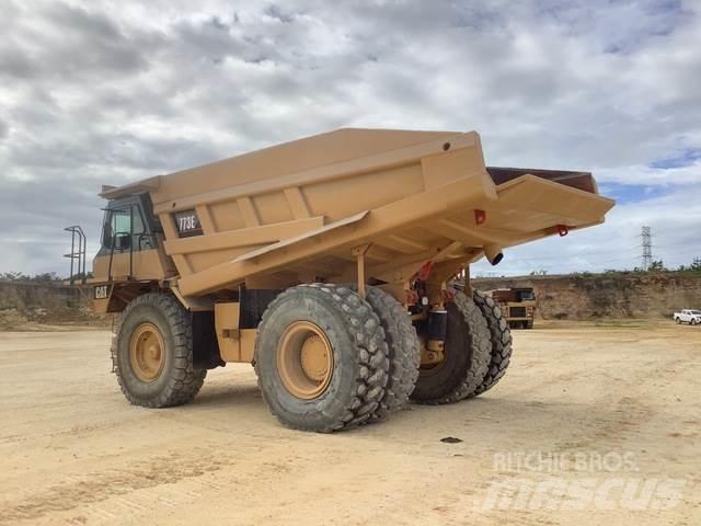 CAT 773E Liigendraamiga pinnaseveokid