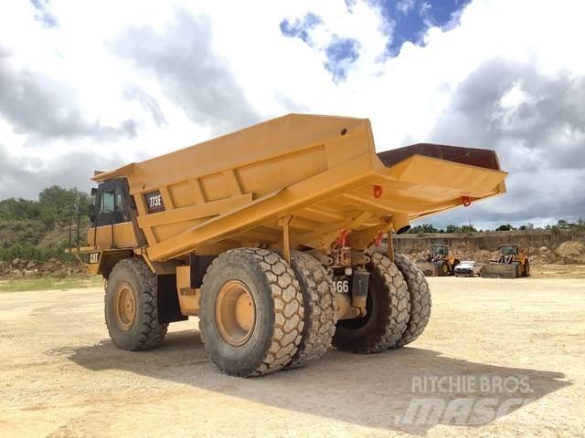 CAT 773E Liigendraamiga pinnaseveokid