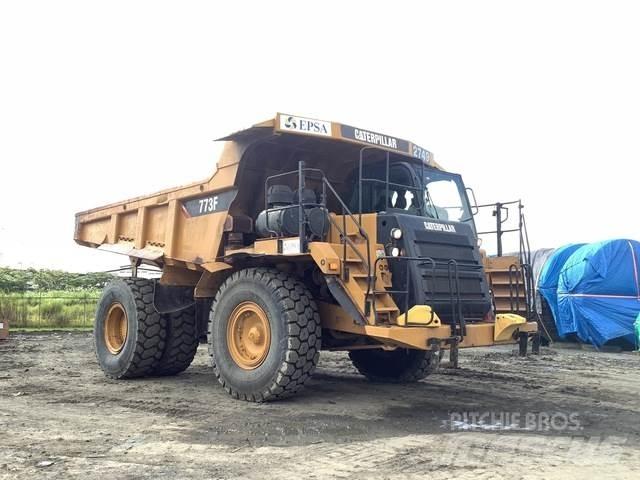 CAT 773F Liigendraamiga pinnaseveokid