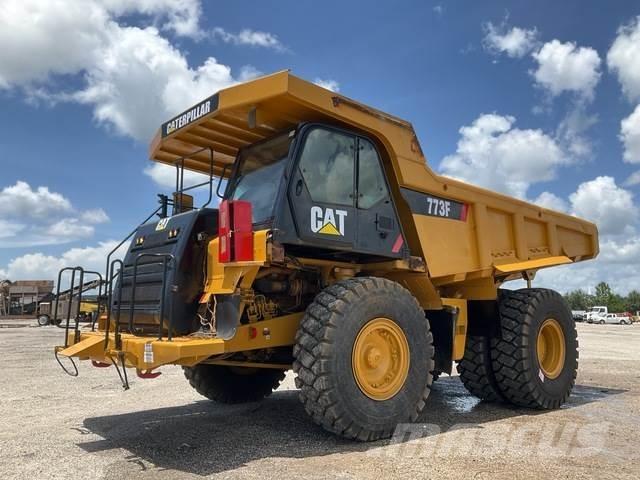 CAT 773F Liigendraamiga pinnaseveokid