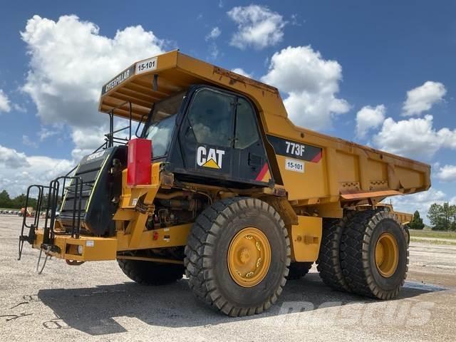 CAT 773F Liigendraamiga pinnaseveokid