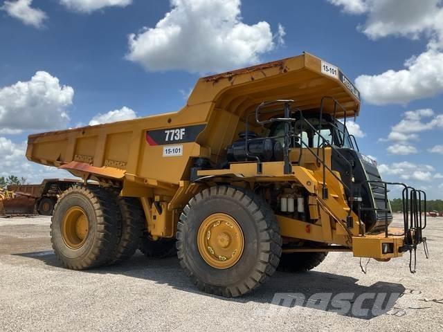 CAT 773F Liigendraamiga pinnaseveokid