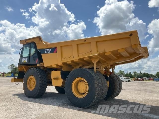 CAT 773F Liigendraamiga pinnaseveokid