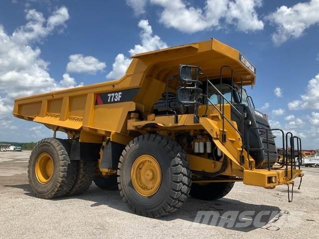 CAT 773F Liigendraamiga pinnaseveokid