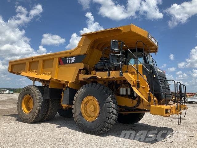 CAT 773F Liigendraamiga pinnaseveokid