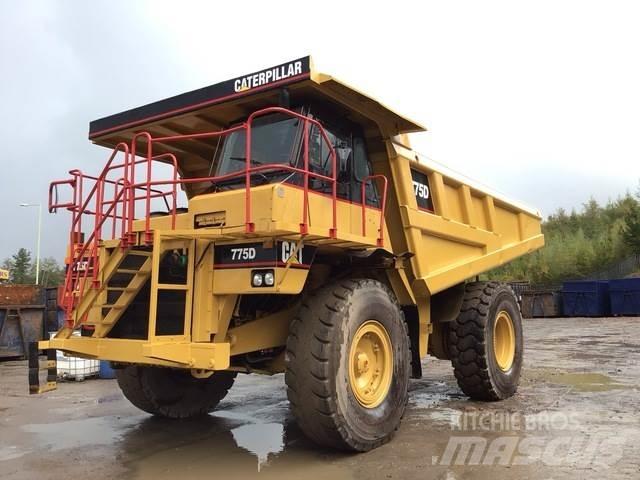CAT 775D Liigendraamiga pinnaseveokid