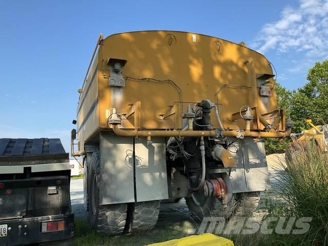 CAT 775D Liigendraamiga pinnaseveokid