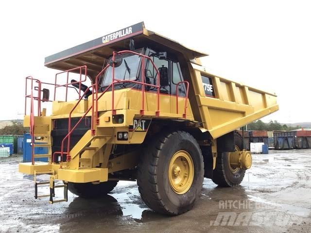 CAT 775E Liigendraamiga pinnaseveokid