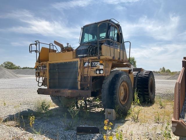 CAT 775E Liigendraamiga pinnaseveokid
