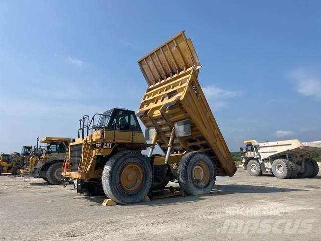 CAT 777D Liigendraamiga pinnaseveokid