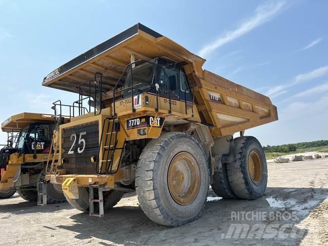 CAT 777D Liigendraamiga pinnaseveokid