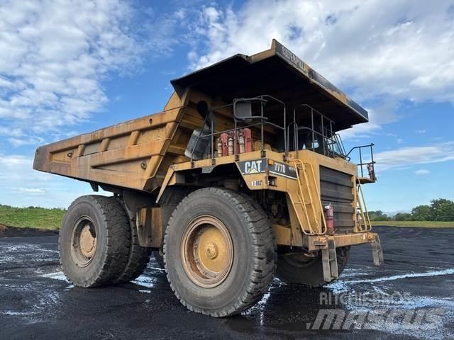 CAT 777D Liigendraamiga pinnaseveokid