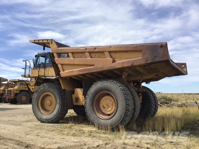CAT 777D Liigendraamiga pinnaseveokid
