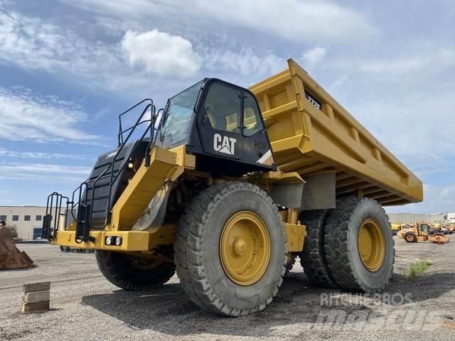 CAT 777F Liigendraamiga pinnaseveokid