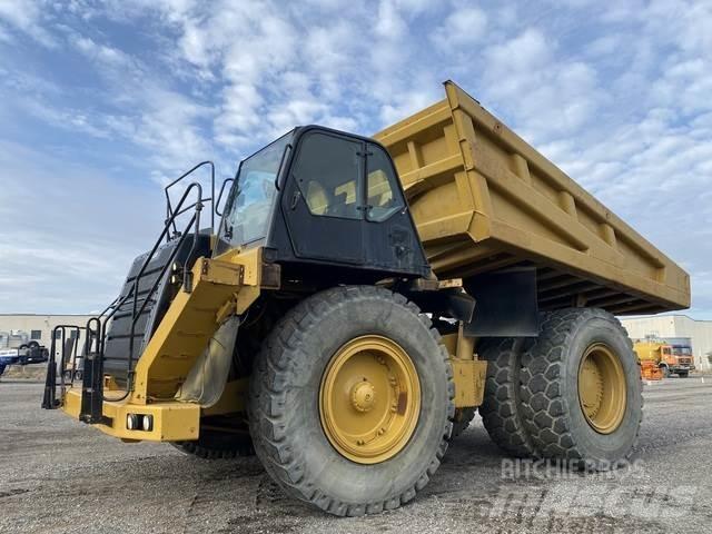 CAT 777F Liigendraamiga pinnaseveokid