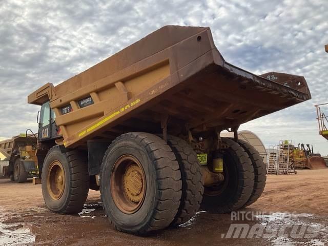 CAT 777F Liigendraamiga pinnaseveokid