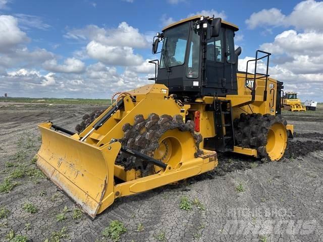 CAT 815 Pinnasetihendajad