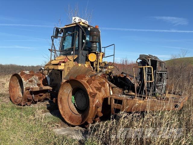 CAT 826G Pinnasetihendajad