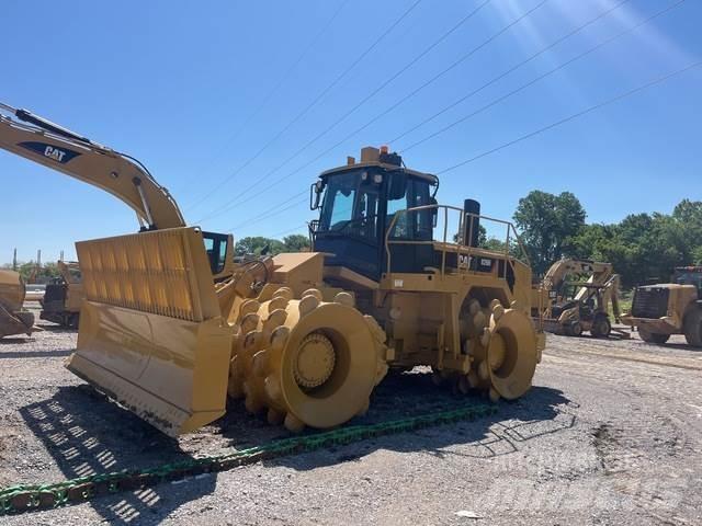 CAT 826H Pinnasetihendajad