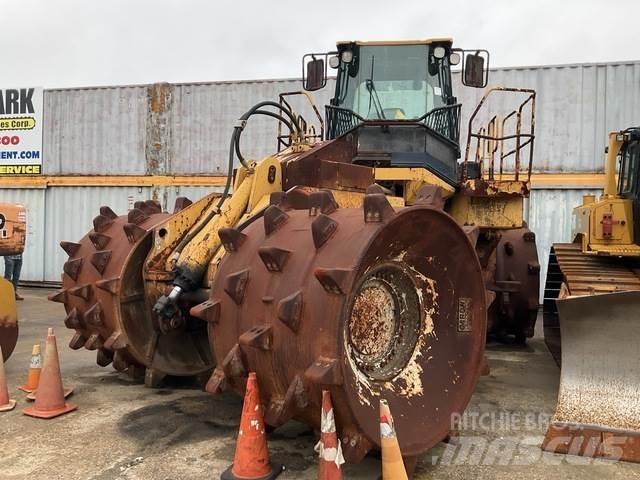 CAT 836G Pinnasetihendajad