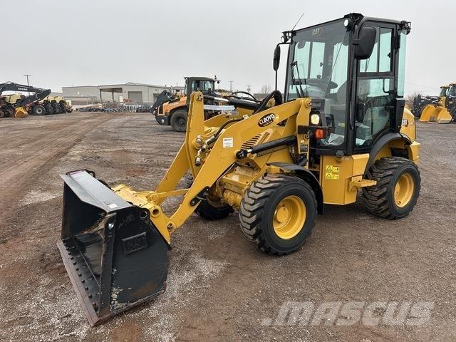 CAT 903D Rataslaadurid